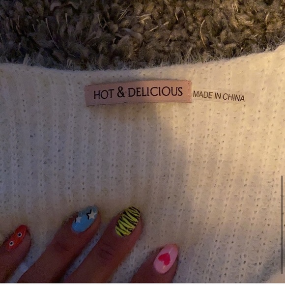 JLUXLABEL Cris Cross Cropped Sweater - Picture 7 of 9